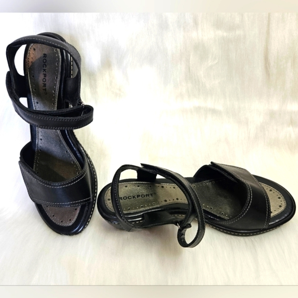 Rockport Classic Black Leather Upper Medium Heel Sandals